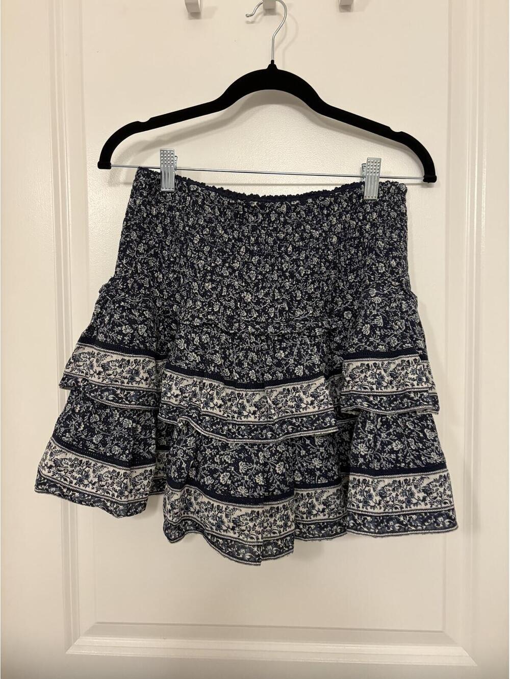 American Eagle Floral Tiered Mini Skirt Blue & White Size Small